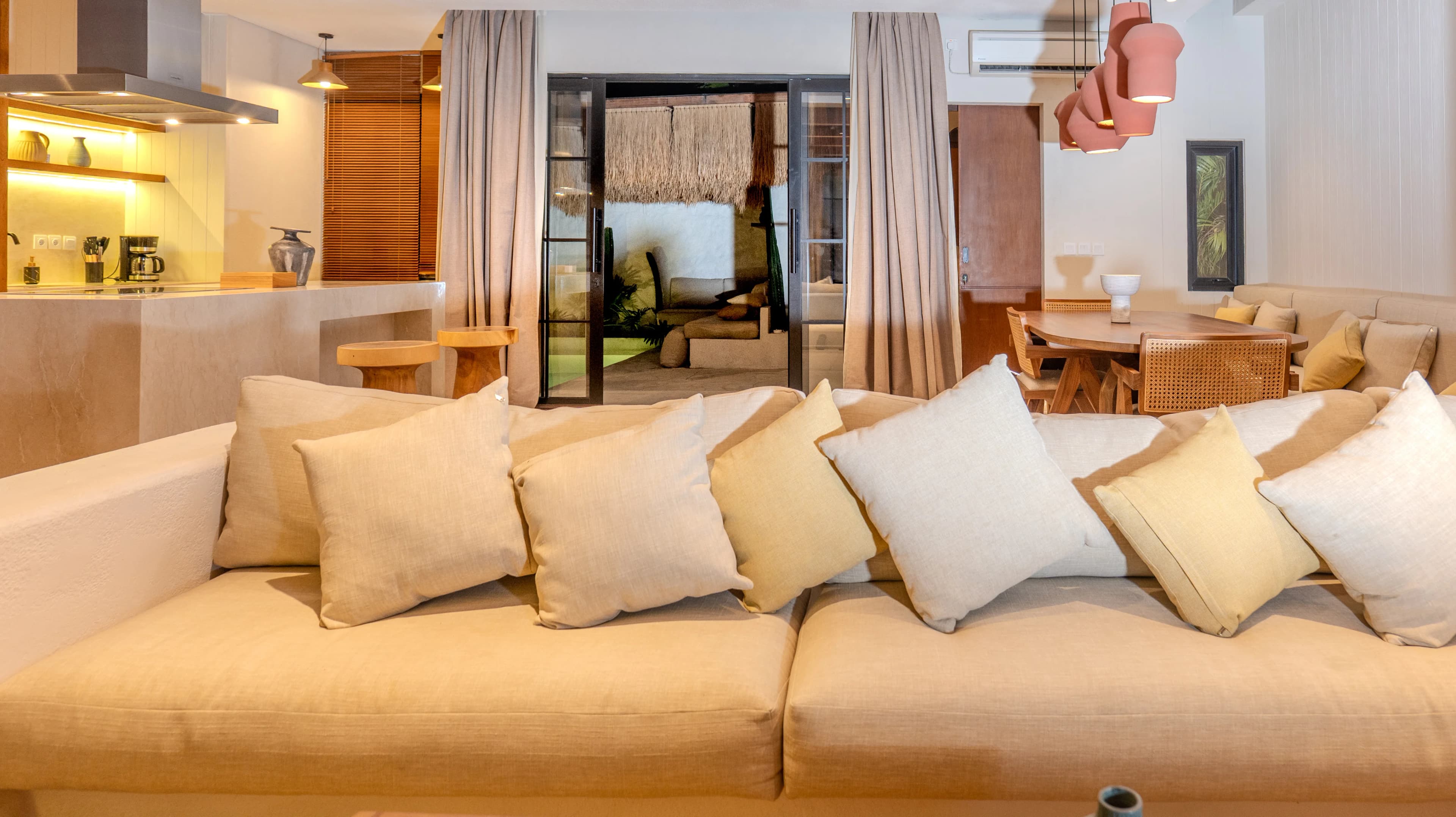 2 Bedroom Near to Finns Beach Club and Atlas